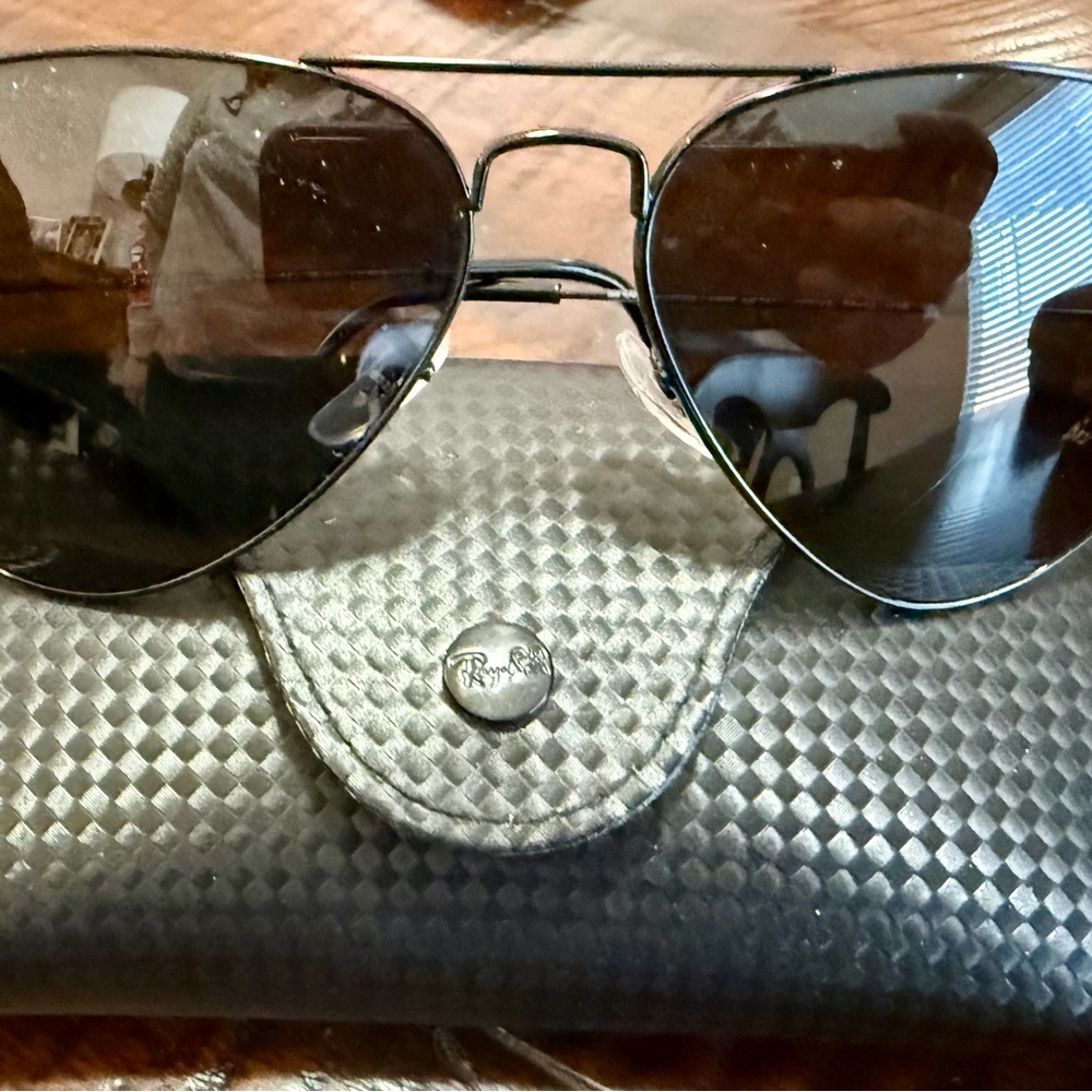 Ray-Ban Dark Lens Aviator Sunglasses